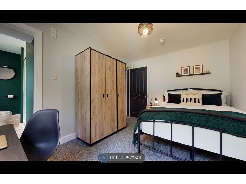 Property photo 1 of 15 Room 6