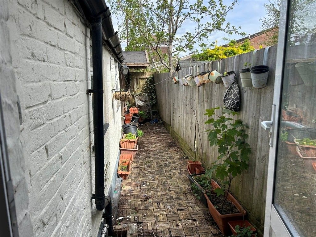 Property photo 2 of 7