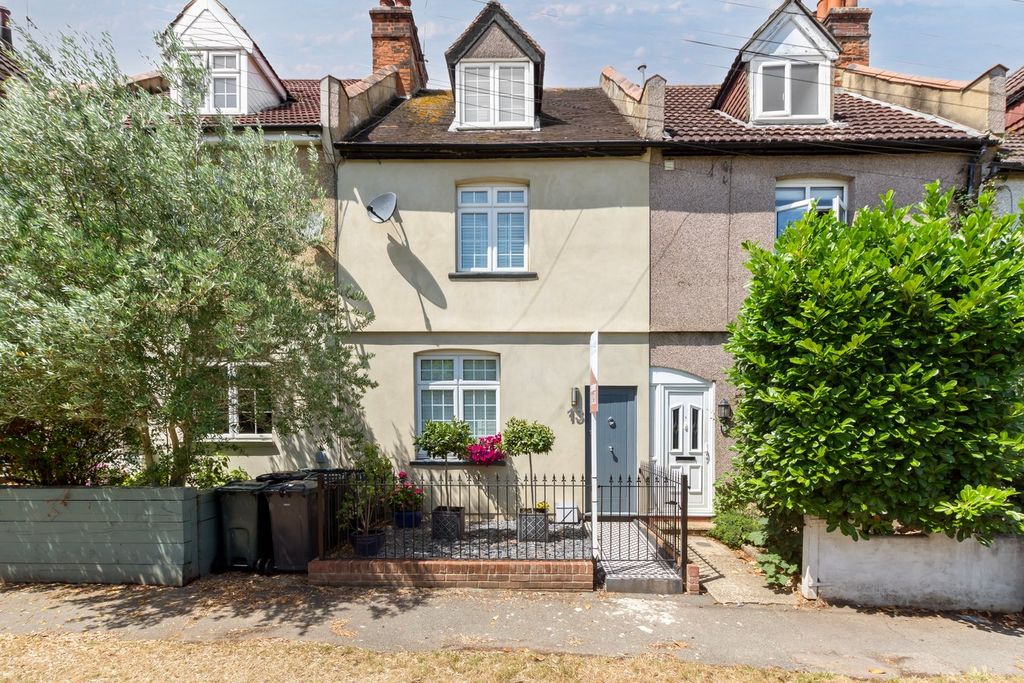 Property photo 1 of 17