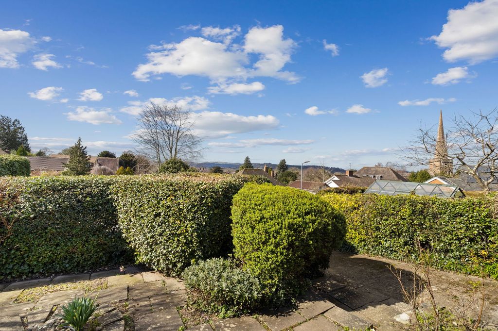 Property photo 3 of 22