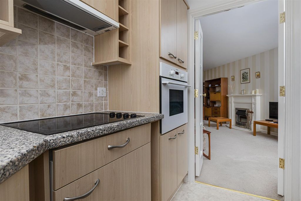 Property photo 3 of 22