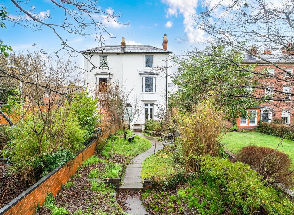 Property photo 1 of 13