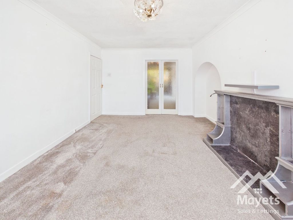 Property photo 3 of 25