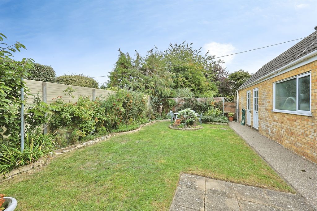 Property photo 2 of 12