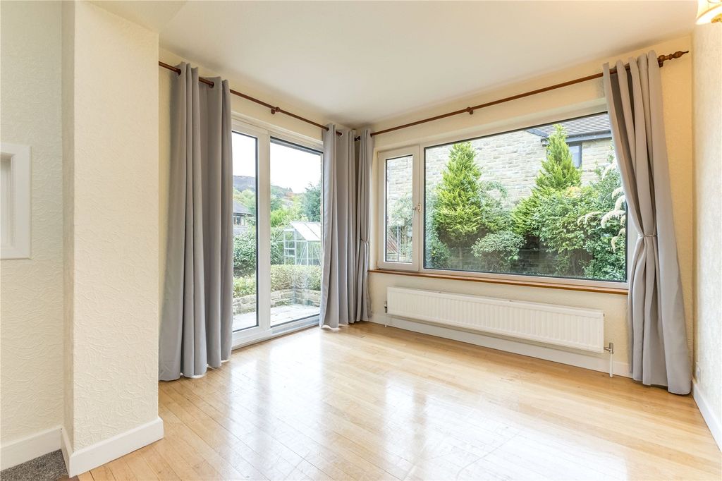 Property photo 3 of 22 Garden Room