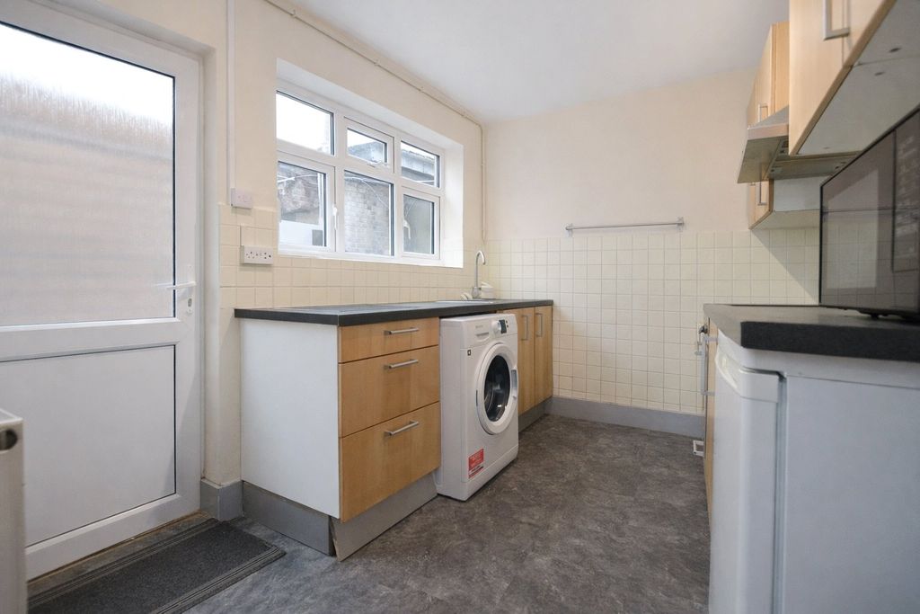 Property photo 3 of 7 Picture No. 09