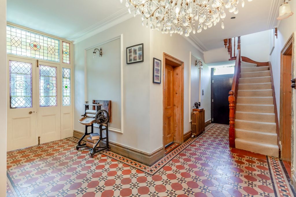 Property photo 2 of 17 Picture No. 09