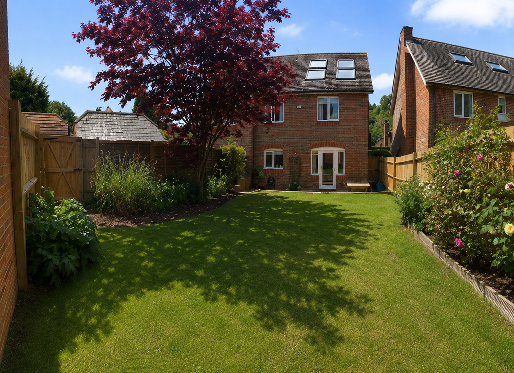 Property photo 2 of 28