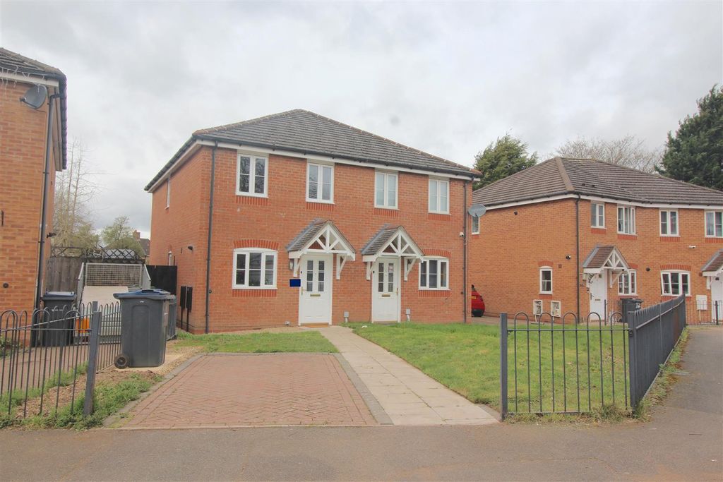 Property photo 1 of 10 Front