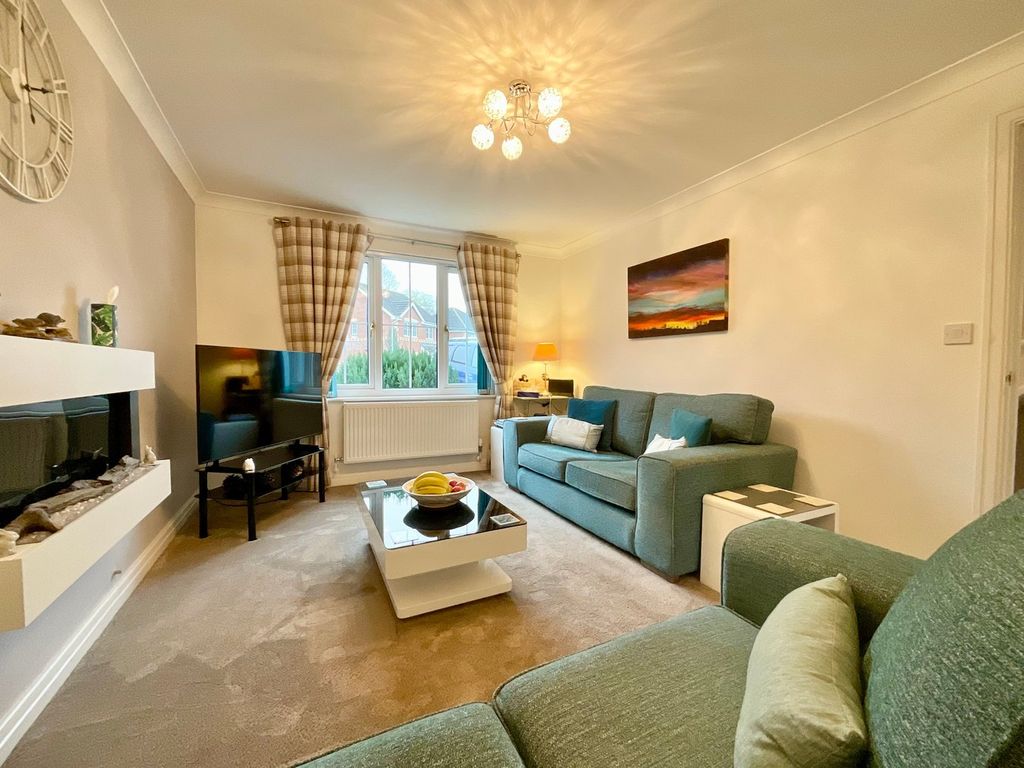 Property photo 3 of 19