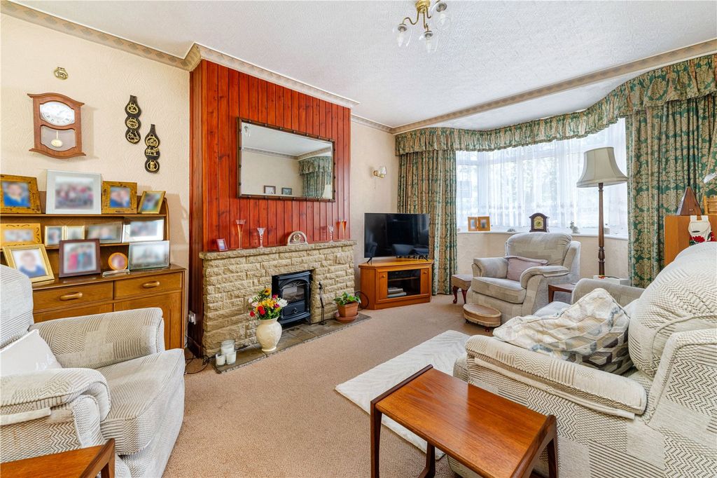 Property photo 3 of 15 Picture No. 34