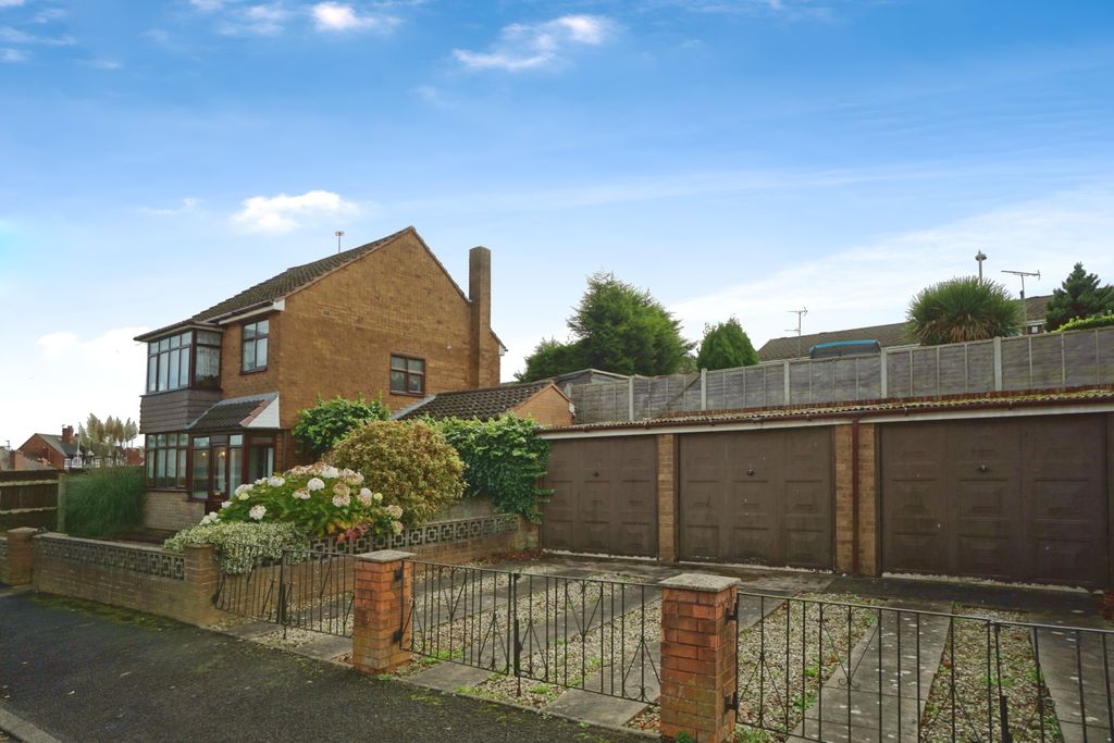 Property photo 1 of 15 Front View