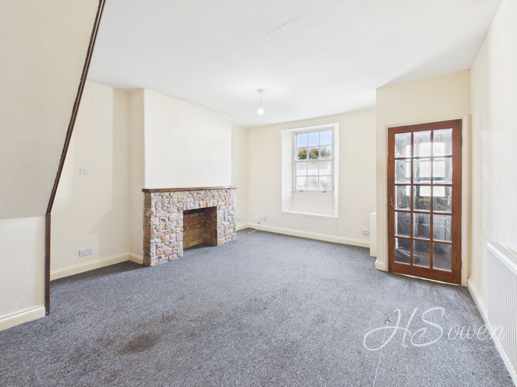 Property photo 3 of 12 Photo 9
