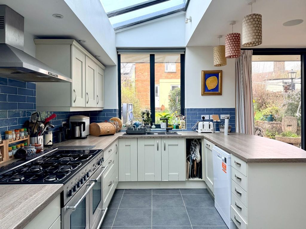 Additional image 12 of 5 bed end terrace house for saleClive Place, Penarth CF64