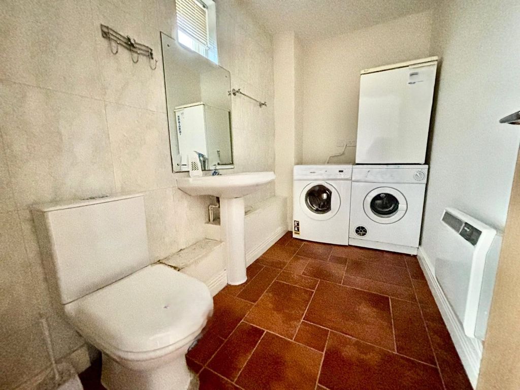 Property photo 3 of 9 Picture No. 20