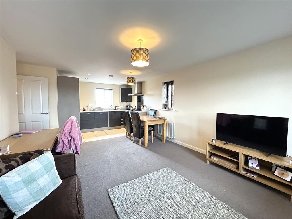 Property photo 3 of 12 Living Area