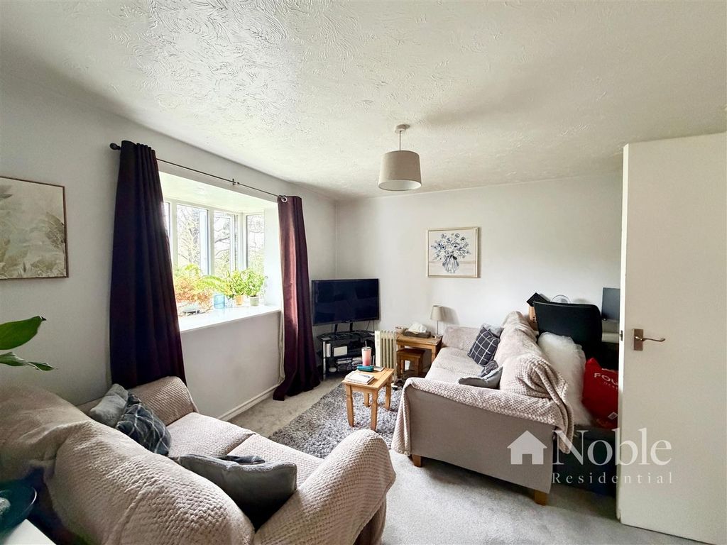 Property photo 3 of 10 Reception Room