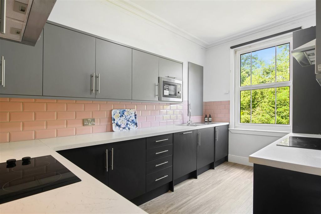 Property photo 3 of 28 12 Forest Rd East-Hi.Jpg