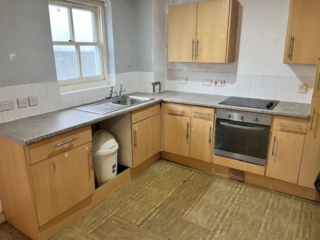 Property photo 3 of 4