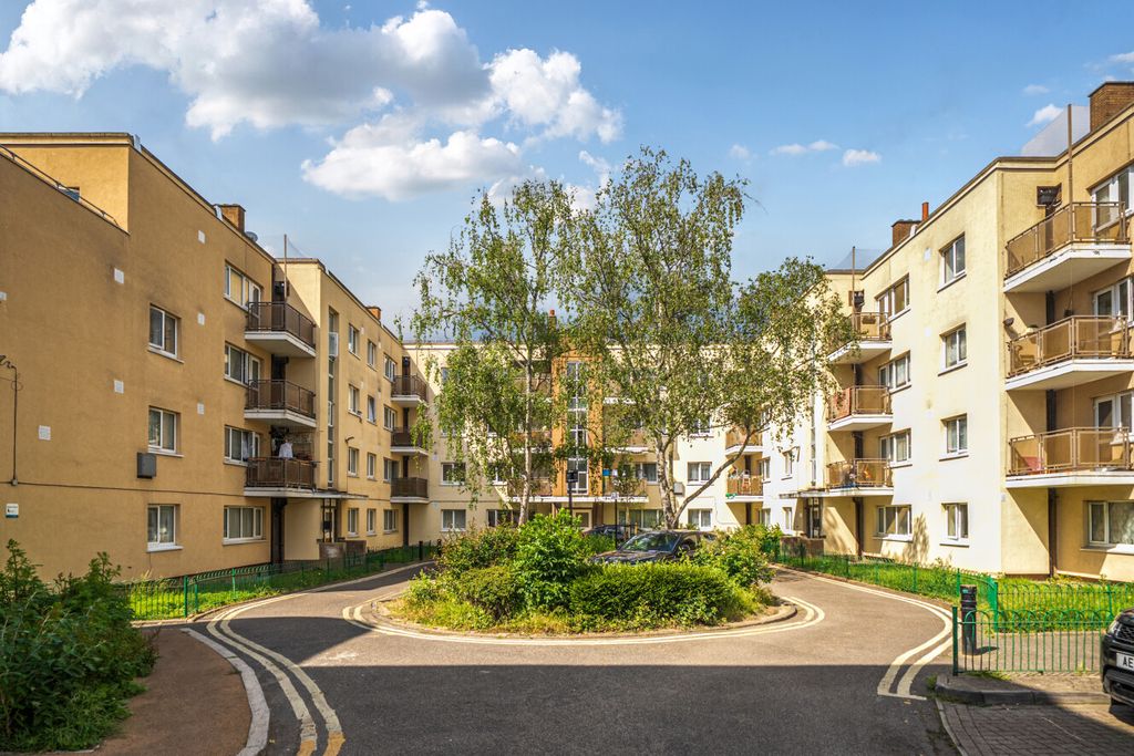 Property photo 3 of 20 1463303-1-6A0724B...