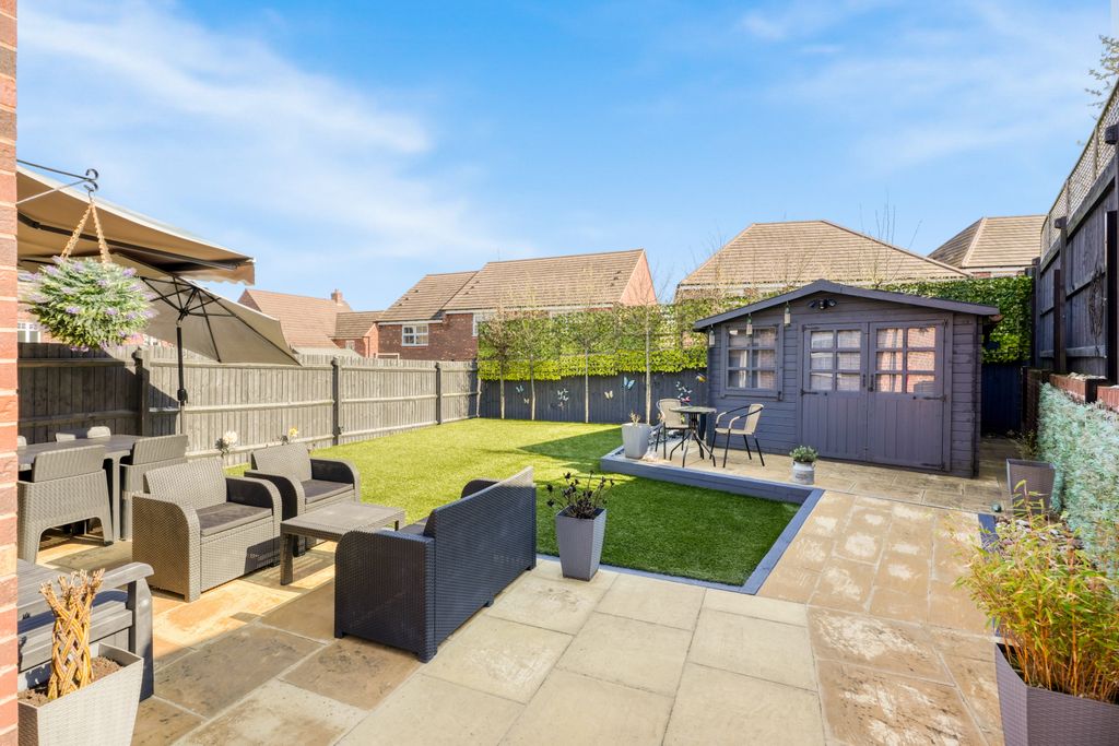 Property photo 2 of 16