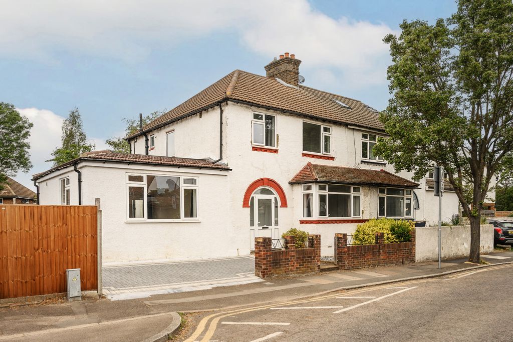 Property photo 1 of 15 Picture No. 16