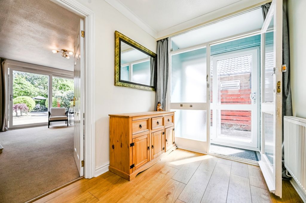 Property photo 2 of 14 Pbox-Img.Jpg
