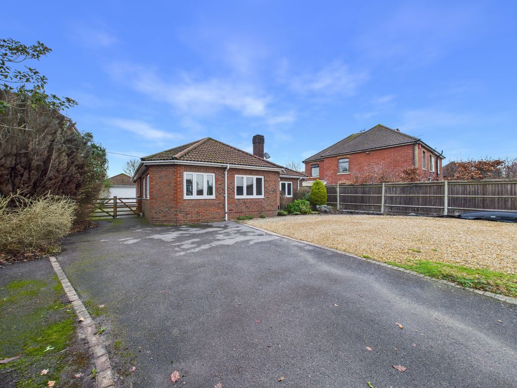 Property photo 1 of 18 Three-Bedroom Detached Bungalow For Sale