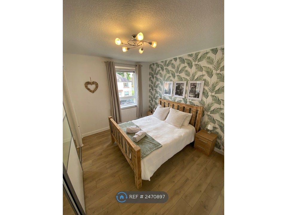 Property photo 1 of 19 Master Bedroom