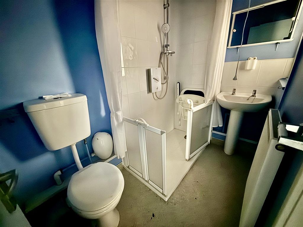 Property photo 3 of 8 Lotimage2440931.Jpg