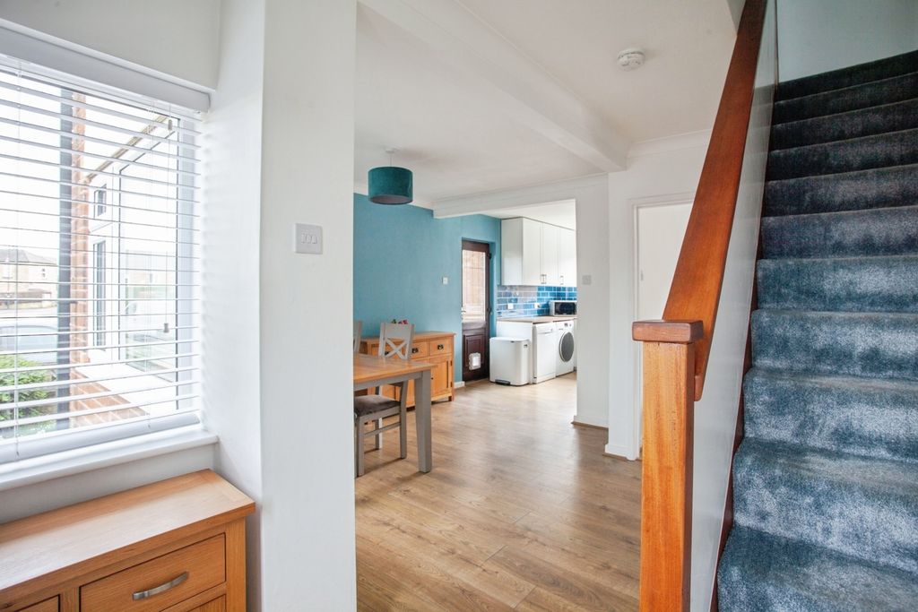 Property photo 3 of 22 Pbox-Img.Jpg