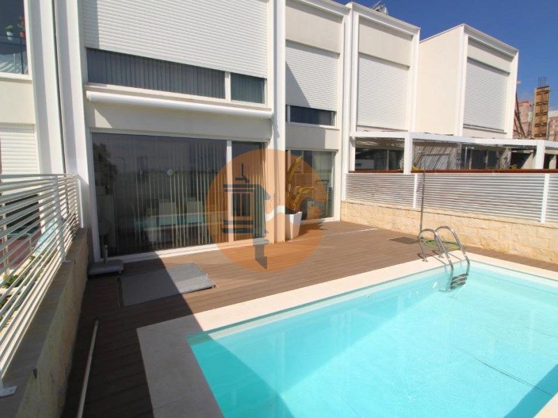 Property photo 1 of 61