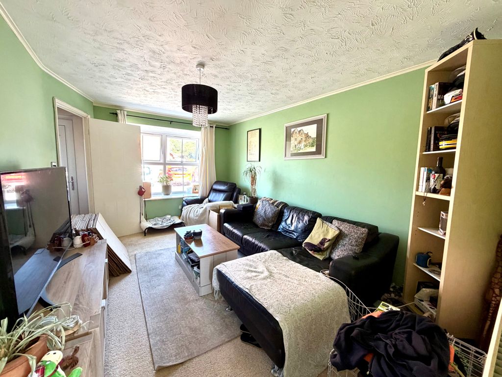 Property photo 2 of 7 Image