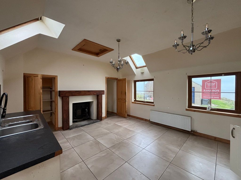 Property photo 3 of 10 3