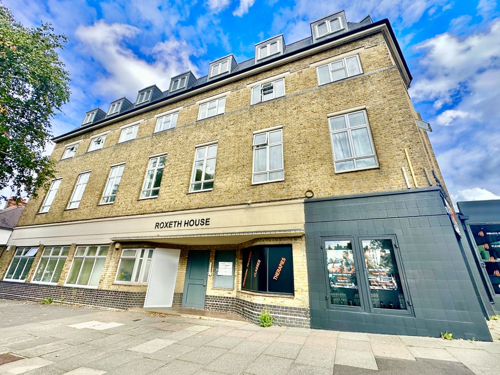 Property photo 1 of 9 Studio Flat