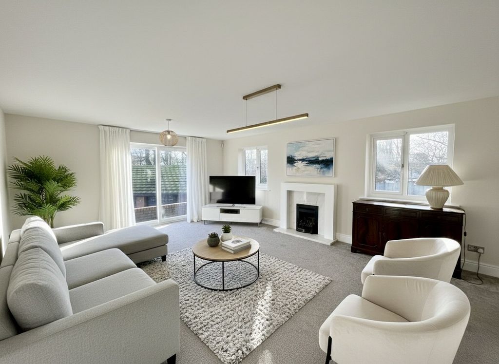 Property photo 2 of 14 Gallery