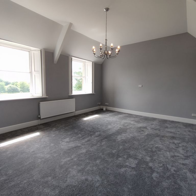 Property photo 2 of 13 Image