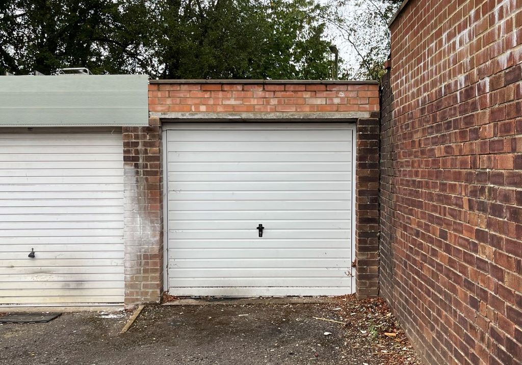 Property photo 1 of 1