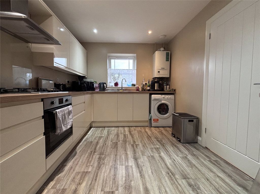 Property photo 3 of 11 Picture No. 05