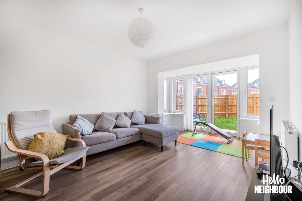 Property photo 2 of 16 Photo 1