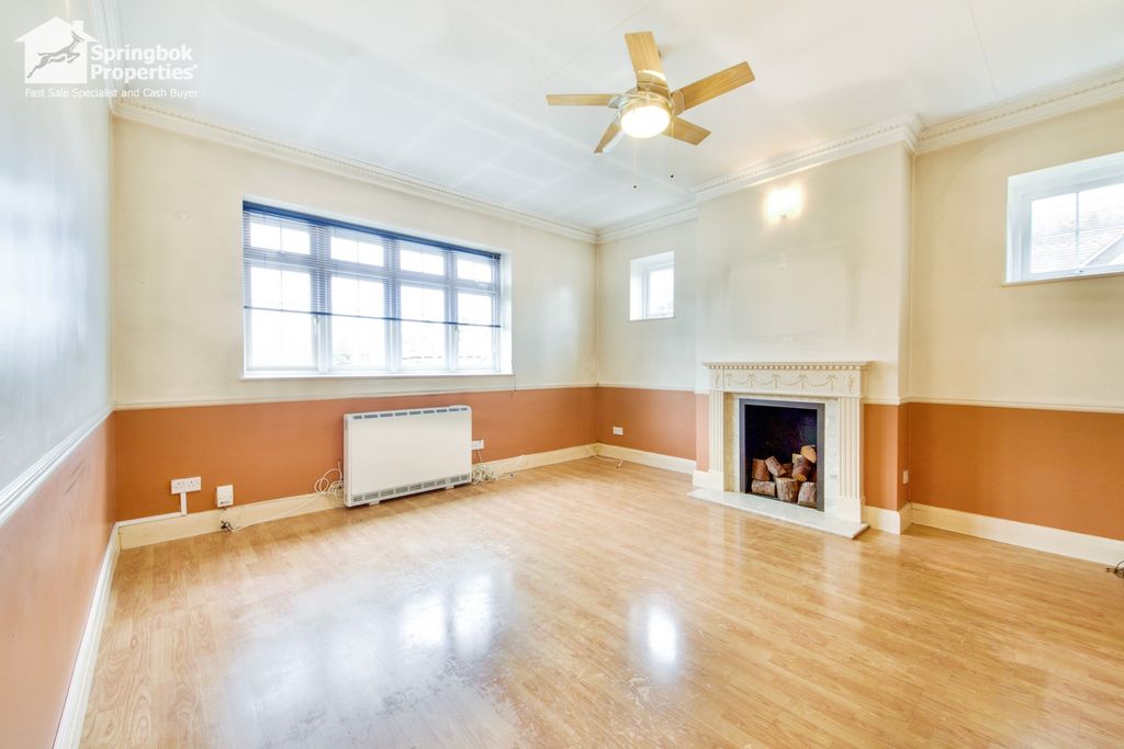 Property photo 2 of 13 Image 2