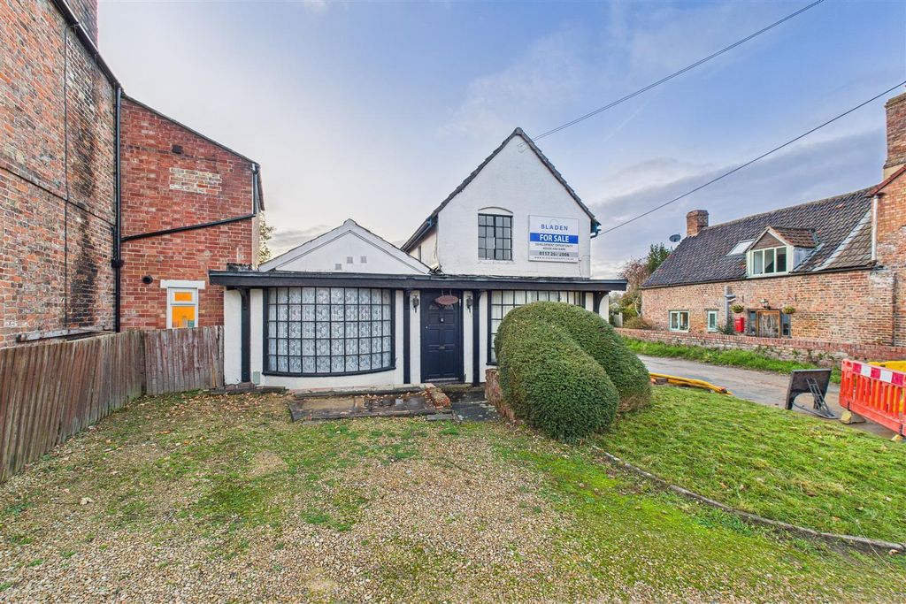 Property photo 2 of 46 Georgia House, Cambridge, Gloucester Gl2 7Al | Fre