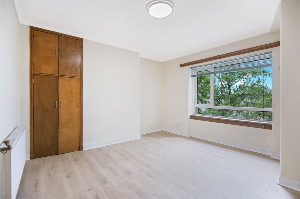 Property photo 2 of 21 Picture No. 04