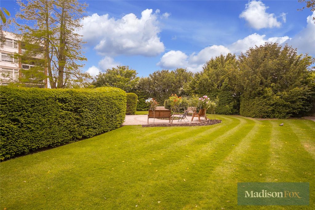 Property photo 2 of 26 Picture No. 29