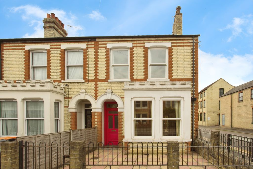 Property photo 1 of 17 Photo