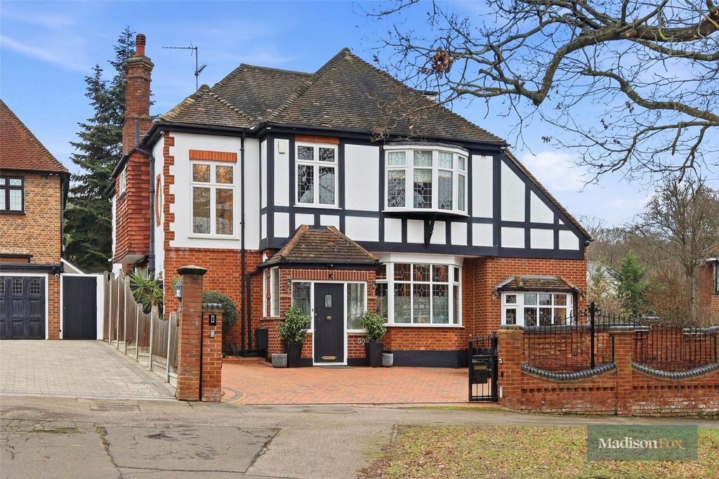 Property photo 1 of 45 Picture No. 82