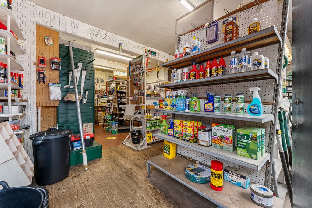 Property photo 3 of 9