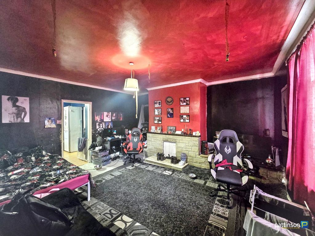 Property photo 2 of 5