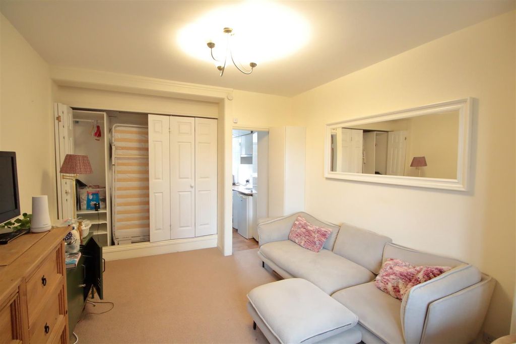 Property photo 2 of 16 Aimg_7180.Jpg