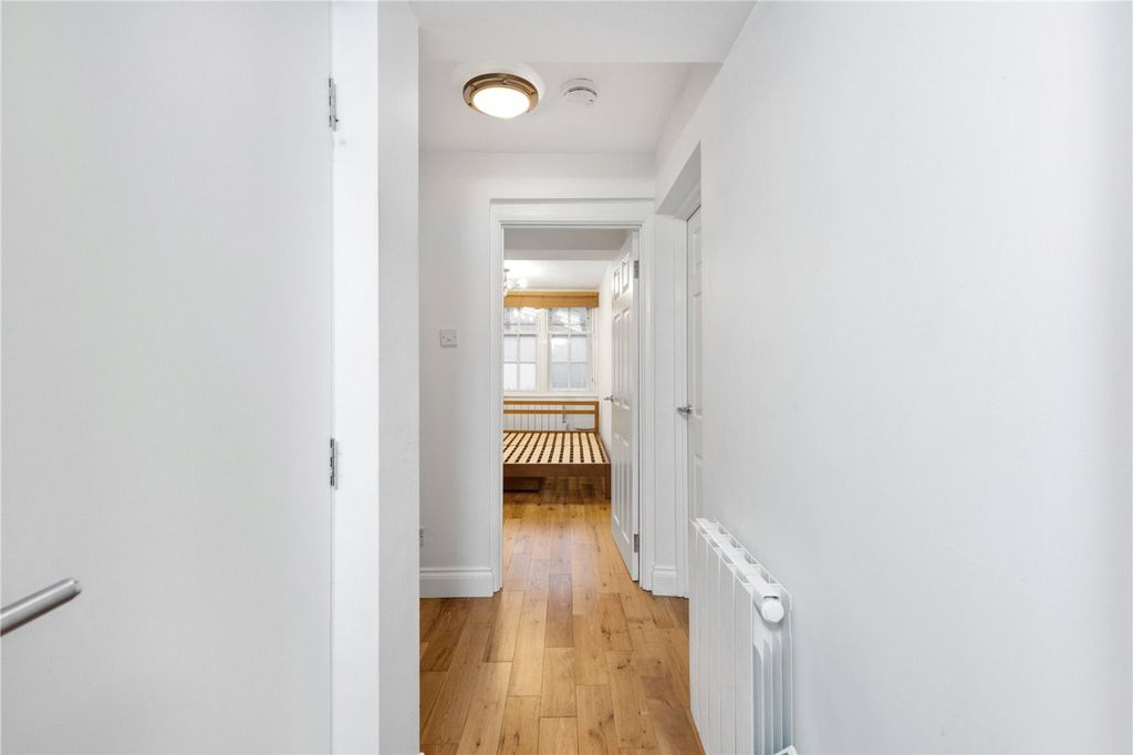 Property photo 3 of 6 Picture No. 02